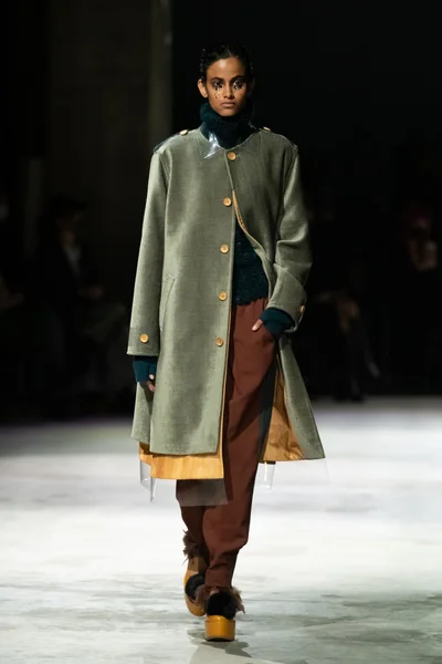 Look 39